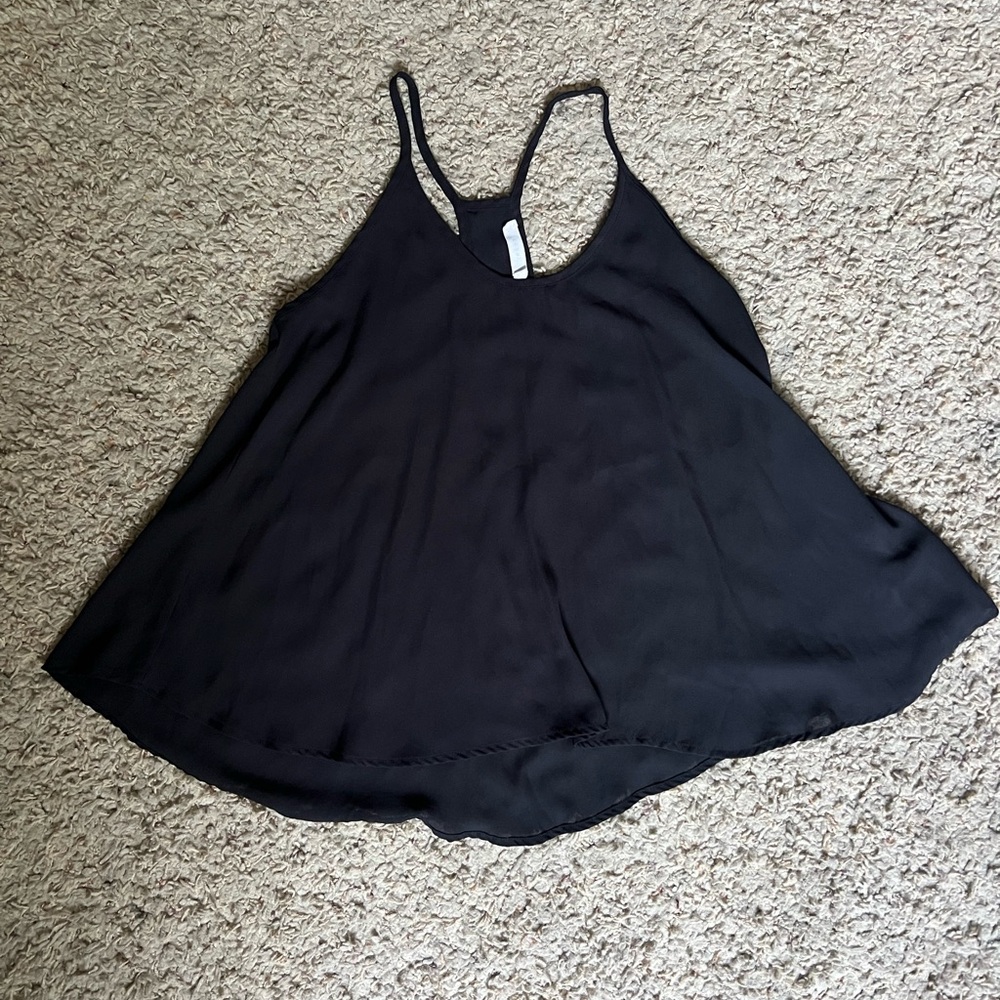 LUSH black top